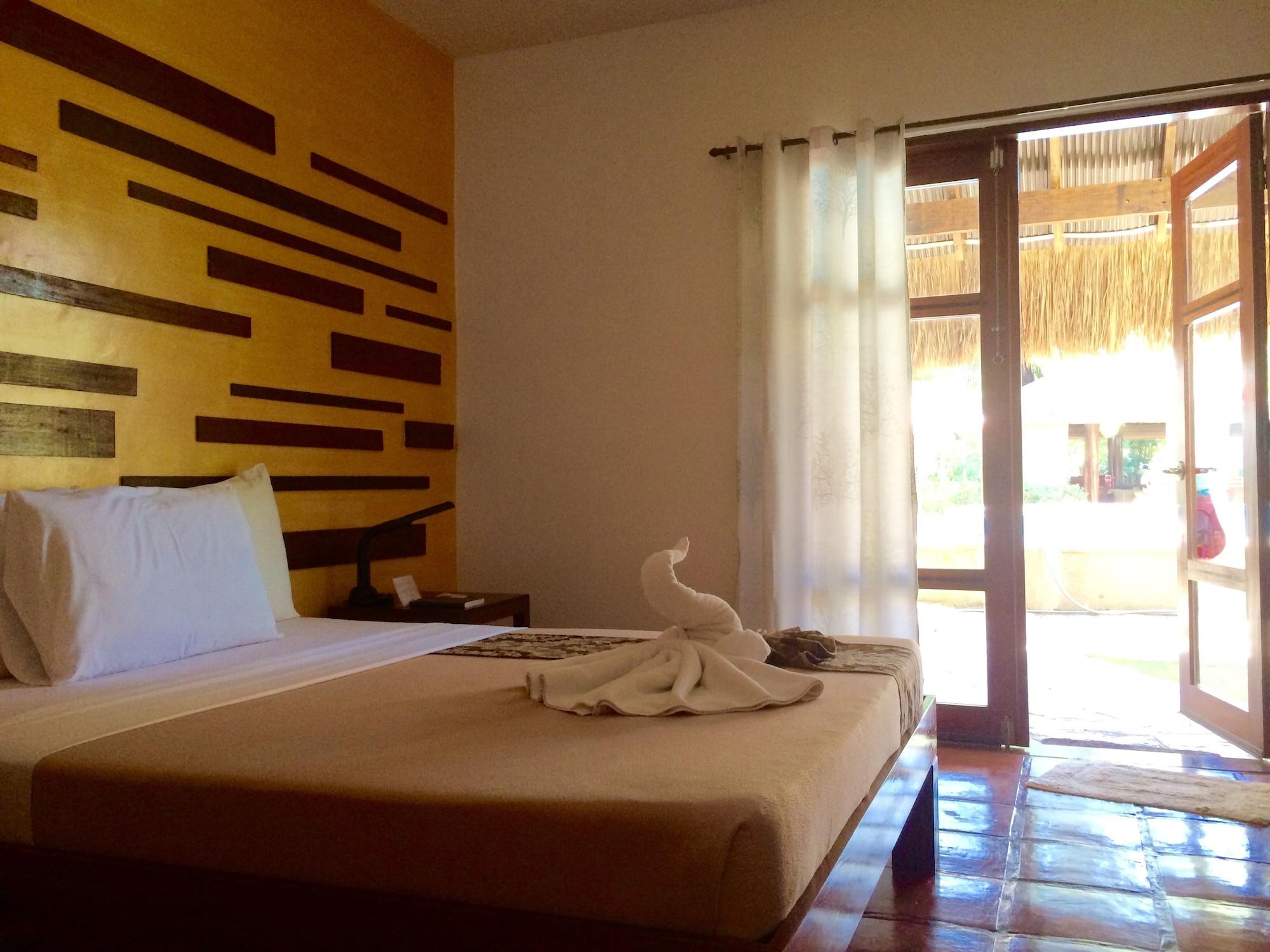Acacia Tree Garden Hotel Puerto Princesa Bagian luar foto