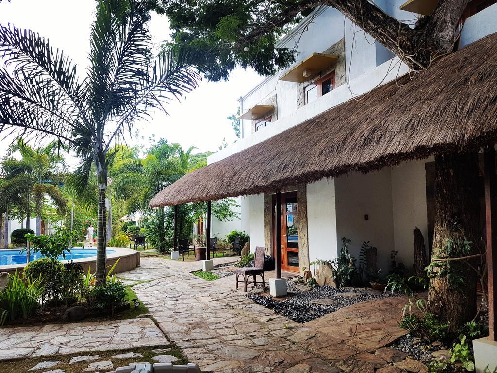 Acacia Tree Garden Hotel Puerto Princesa Bagian luar foto
